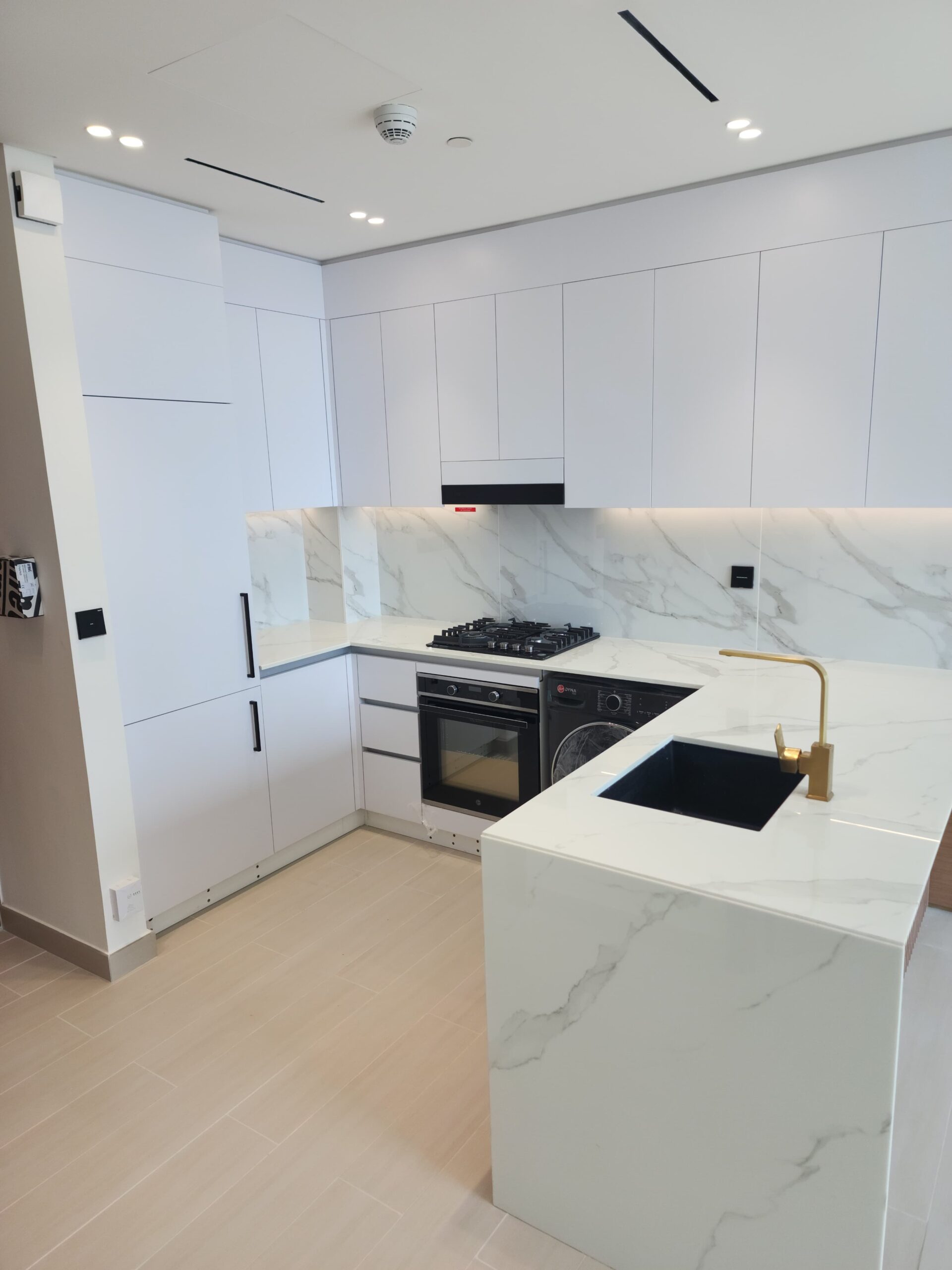 11ad4d5e-a4d3-47f1-a333-f80bd2a10270