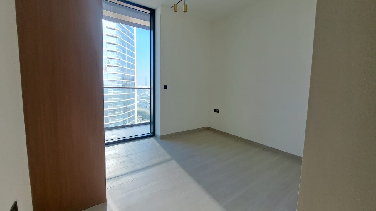 20ae05bd-ee36-45ee-a464-f4cb7370fdc9