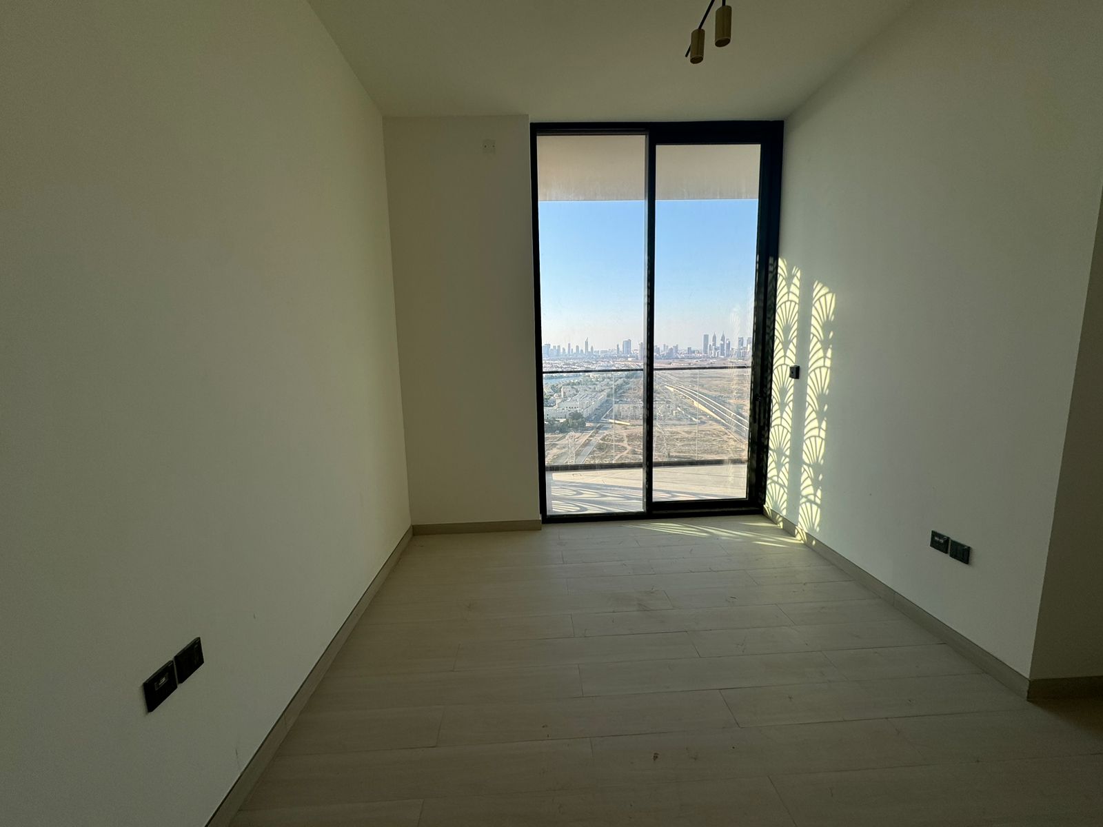 6f617e04-0129-408c-9b1f-ad5cb4fba0d3