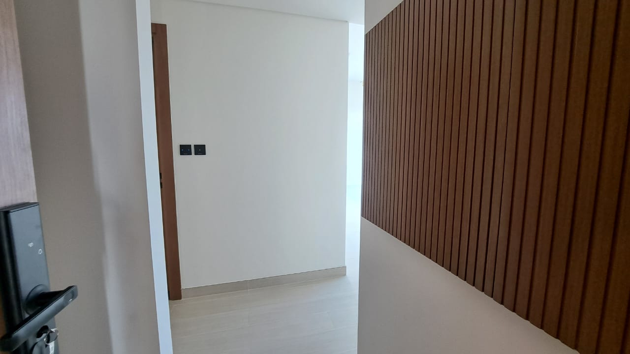 d05ceb55-3f8d-4aa0-8be1-ca21a4b5e38d