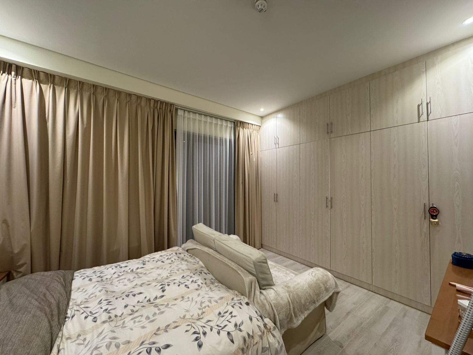 1eacef9f-27ae-40e6-b6c5-978d3ba3a58d