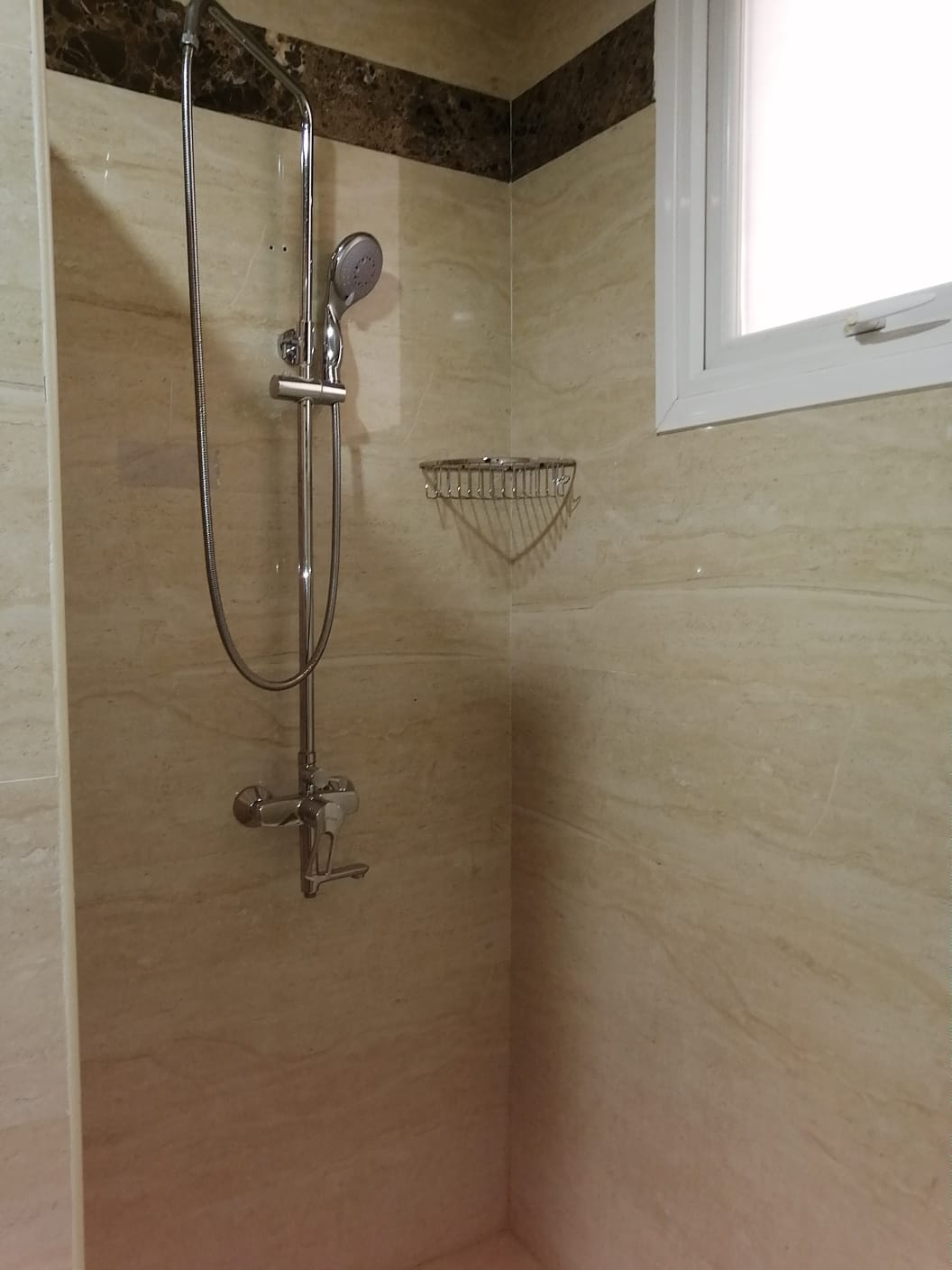 6751f894-d9f3-4182-b2a4-a90fa373492a