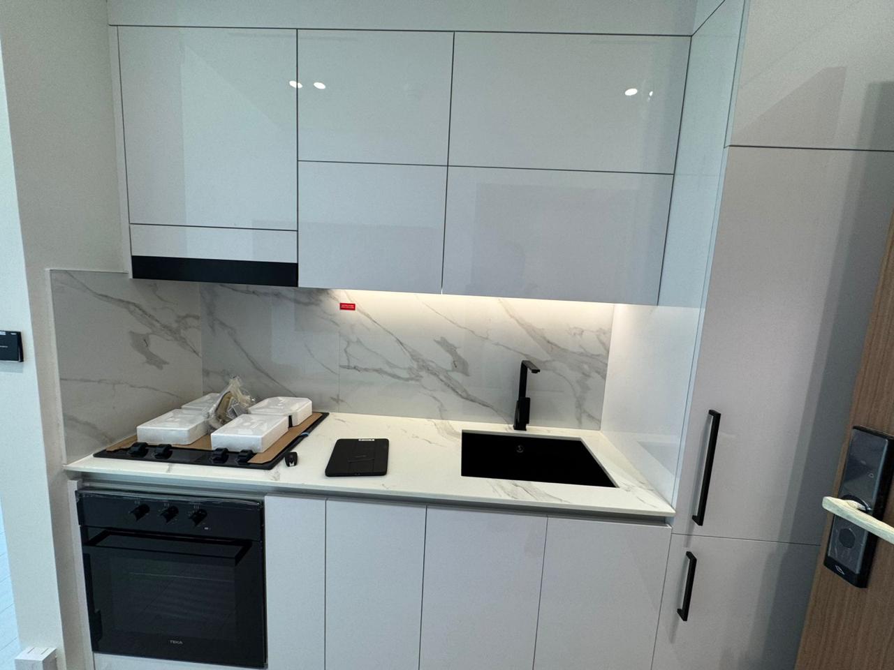 6b0916a9-f5fa-4382-96d9-5b939c6d9e54